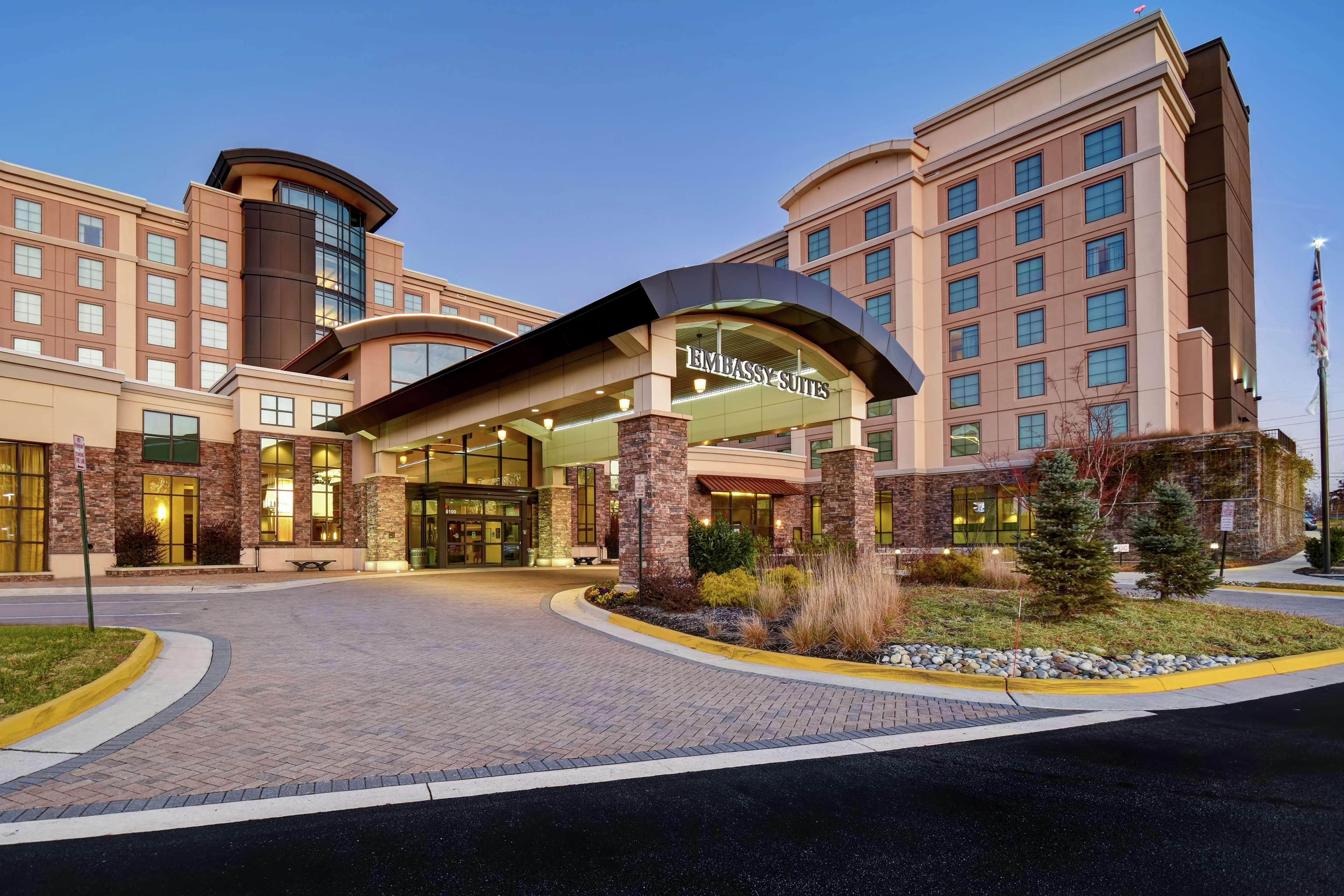 Embassy Suites Springfield Exterior photo