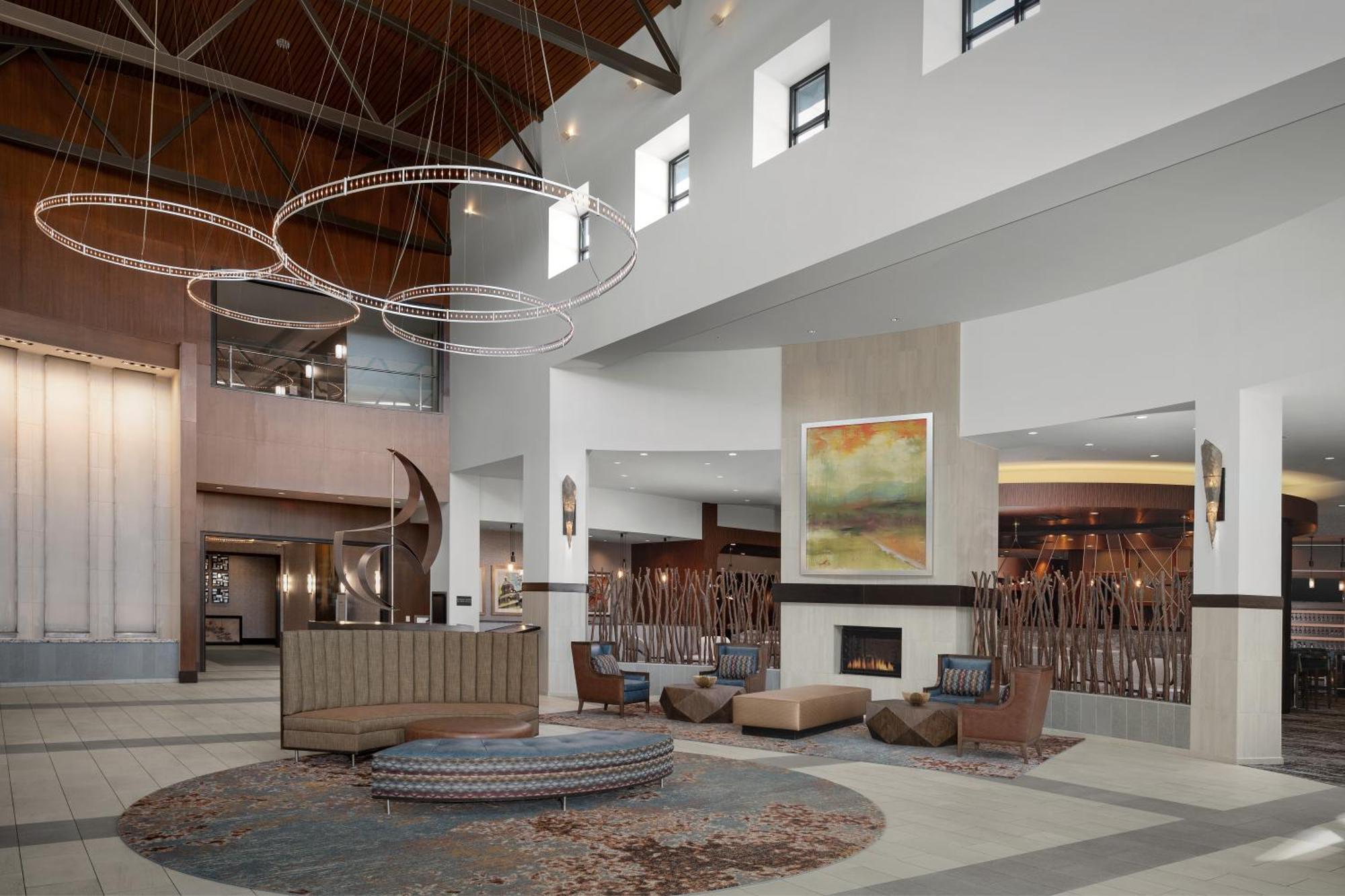 Embassy Suites Springfield Exterior photo